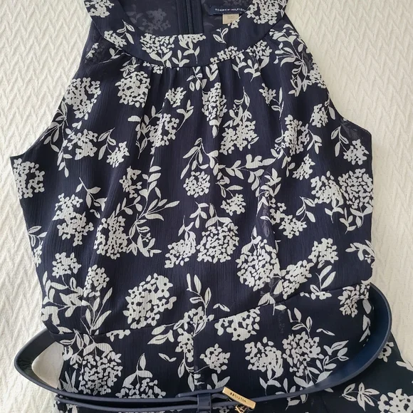 Tommy Hilfiger Floral Printed Belted Halter Midi Dress Size 4 - Picture 4 of 16